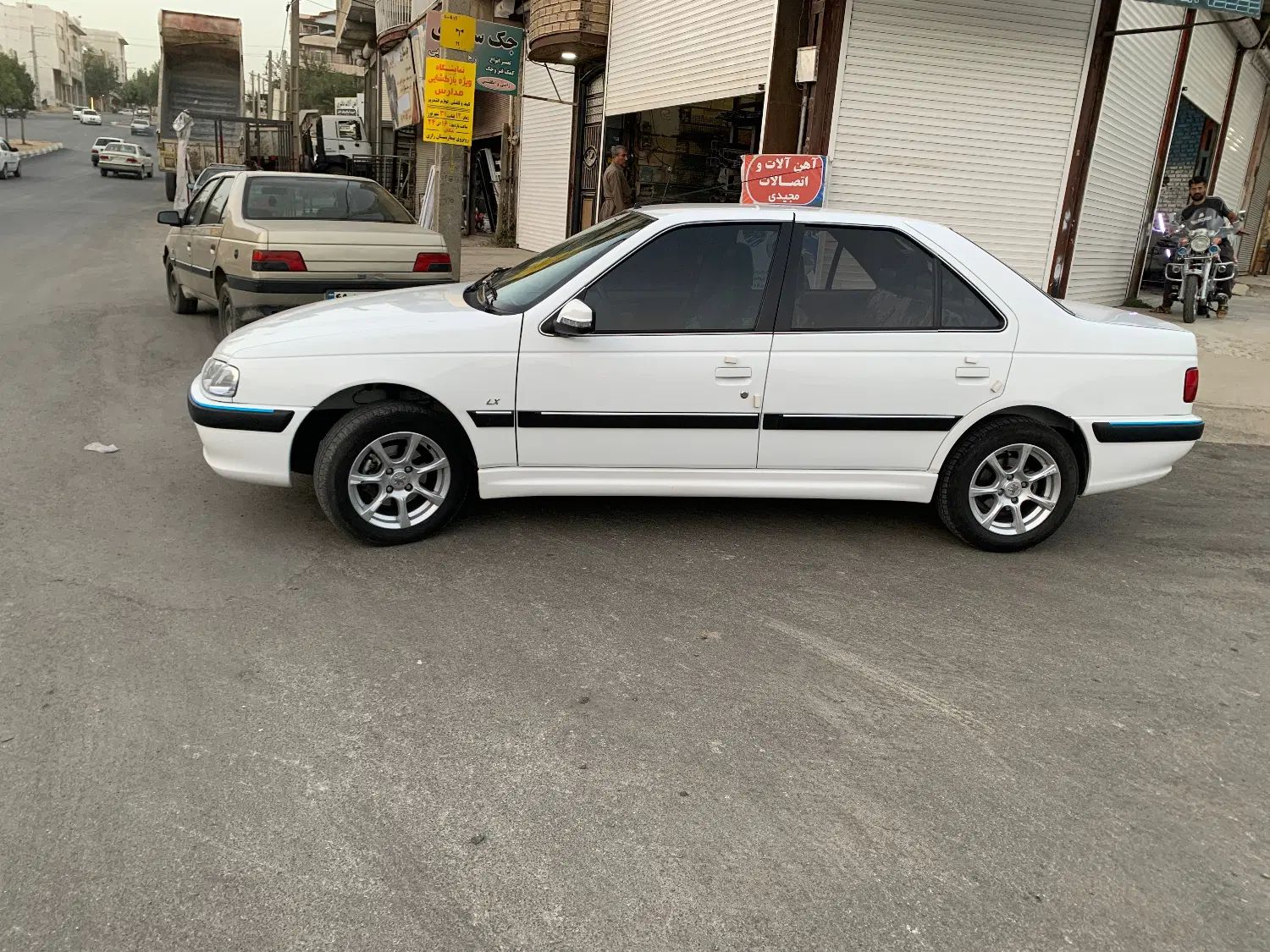 پژو پارس ELX-XU7P سفارشی - 1402