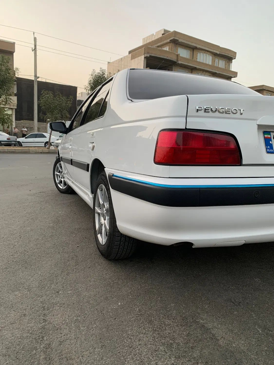 پژو پارس ELX-XU7P سفارشی - 1402