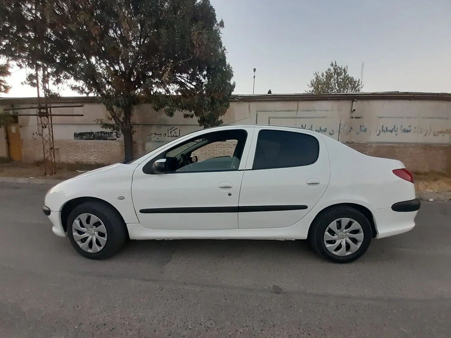 پژو ۲۰۶ صندوق دار v8 - 1388