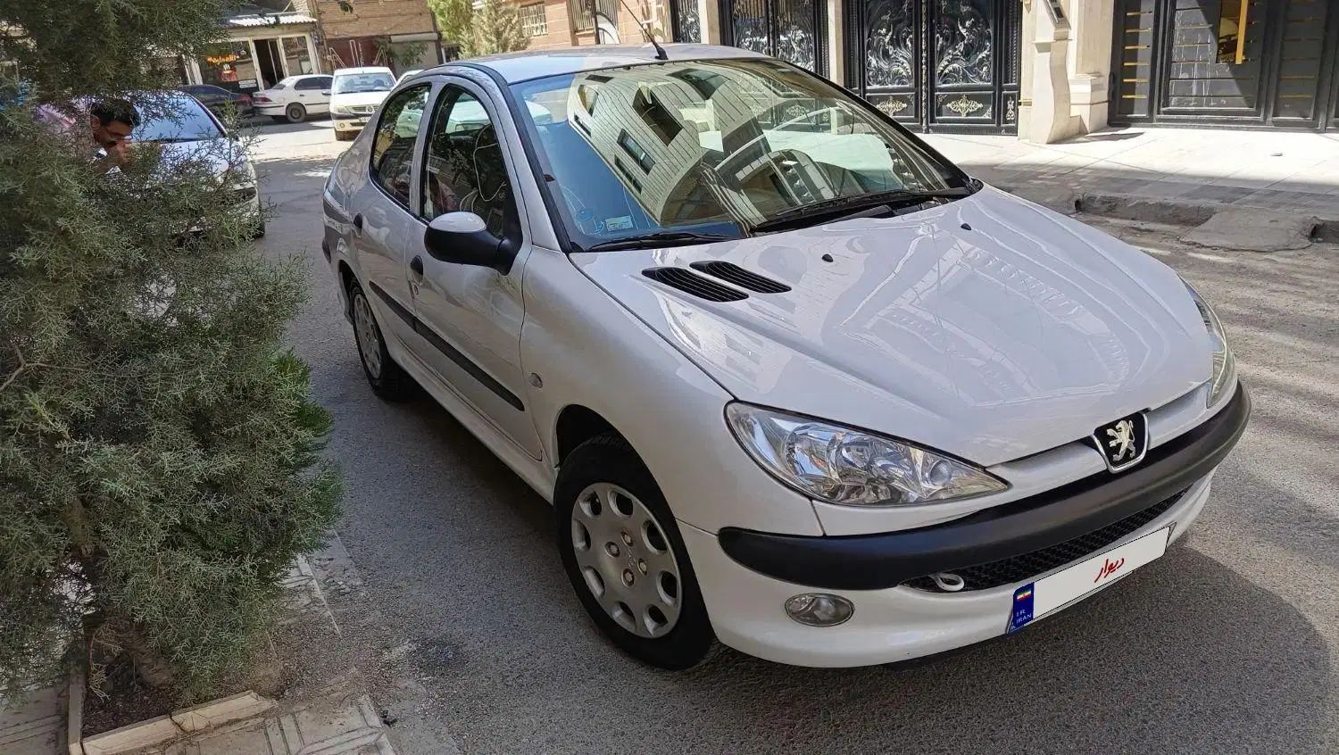 پژو ۲۰۶ صندوق دار v8 - 1395