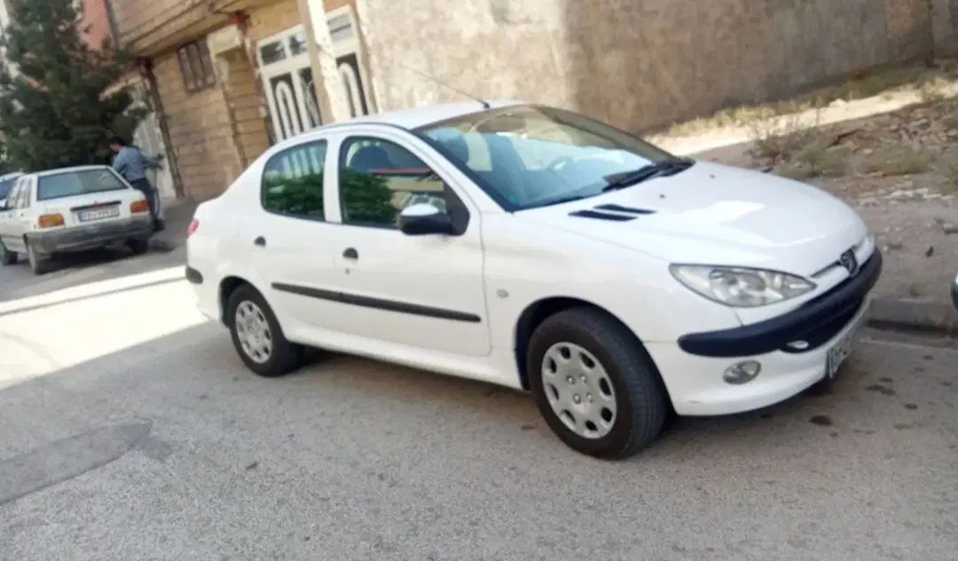 پژو ۲۰۶ صندوق دار v8 - 1396
