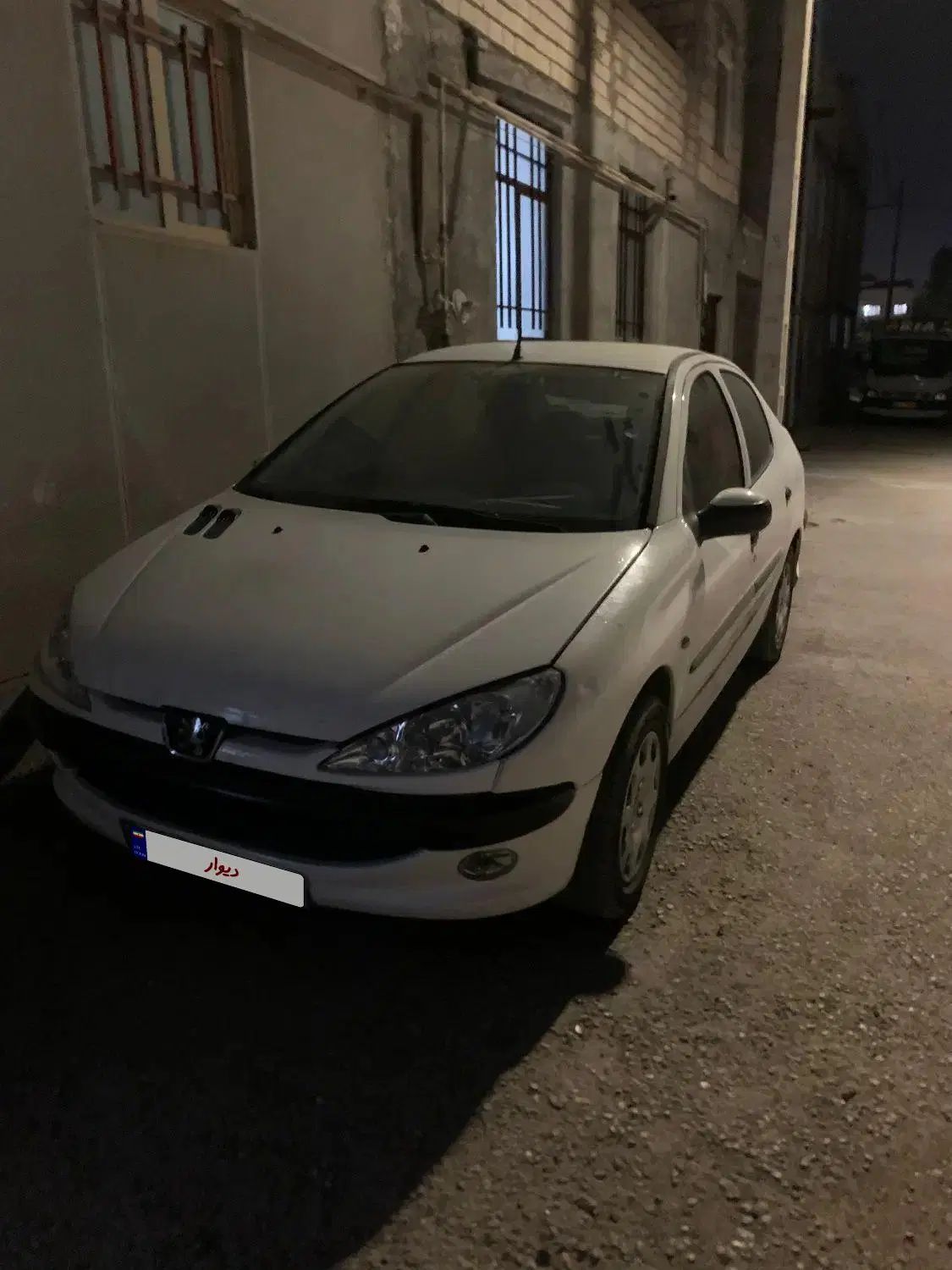 پژو ۲۰۶ صندوق دار v8 - 1393