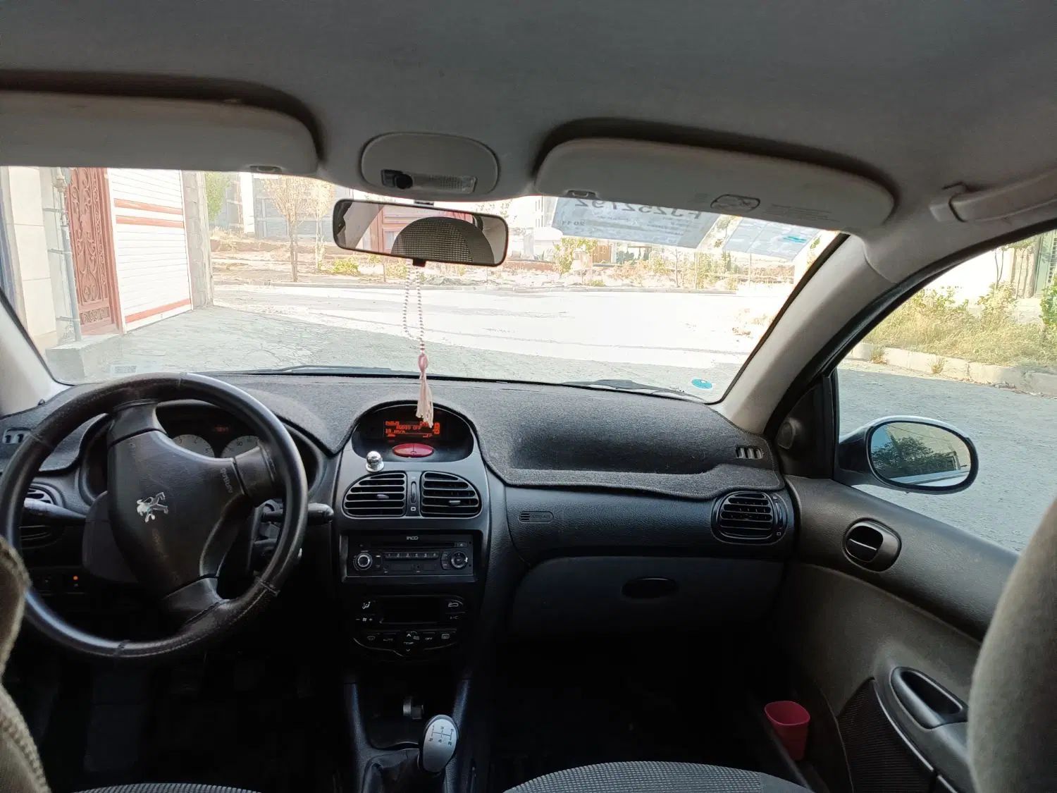 پژو ۲۰۶ صندوق دار v8 - 1394