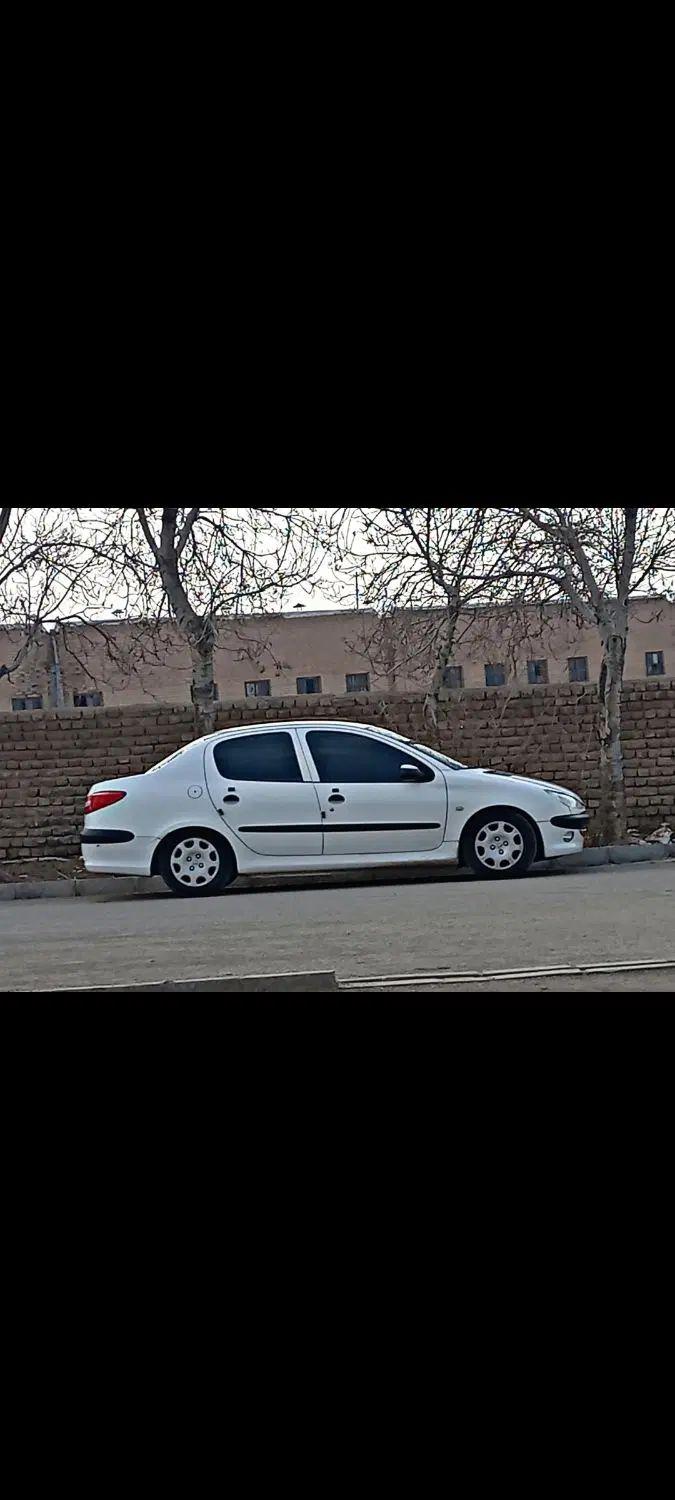 پژو ۲۰۶ صندوق دار v8 - 1400