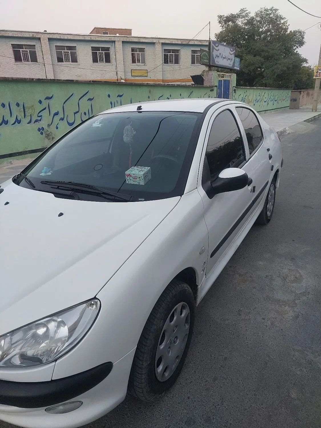 پژو ۲۰۶ صندوق دار v8 - 1399