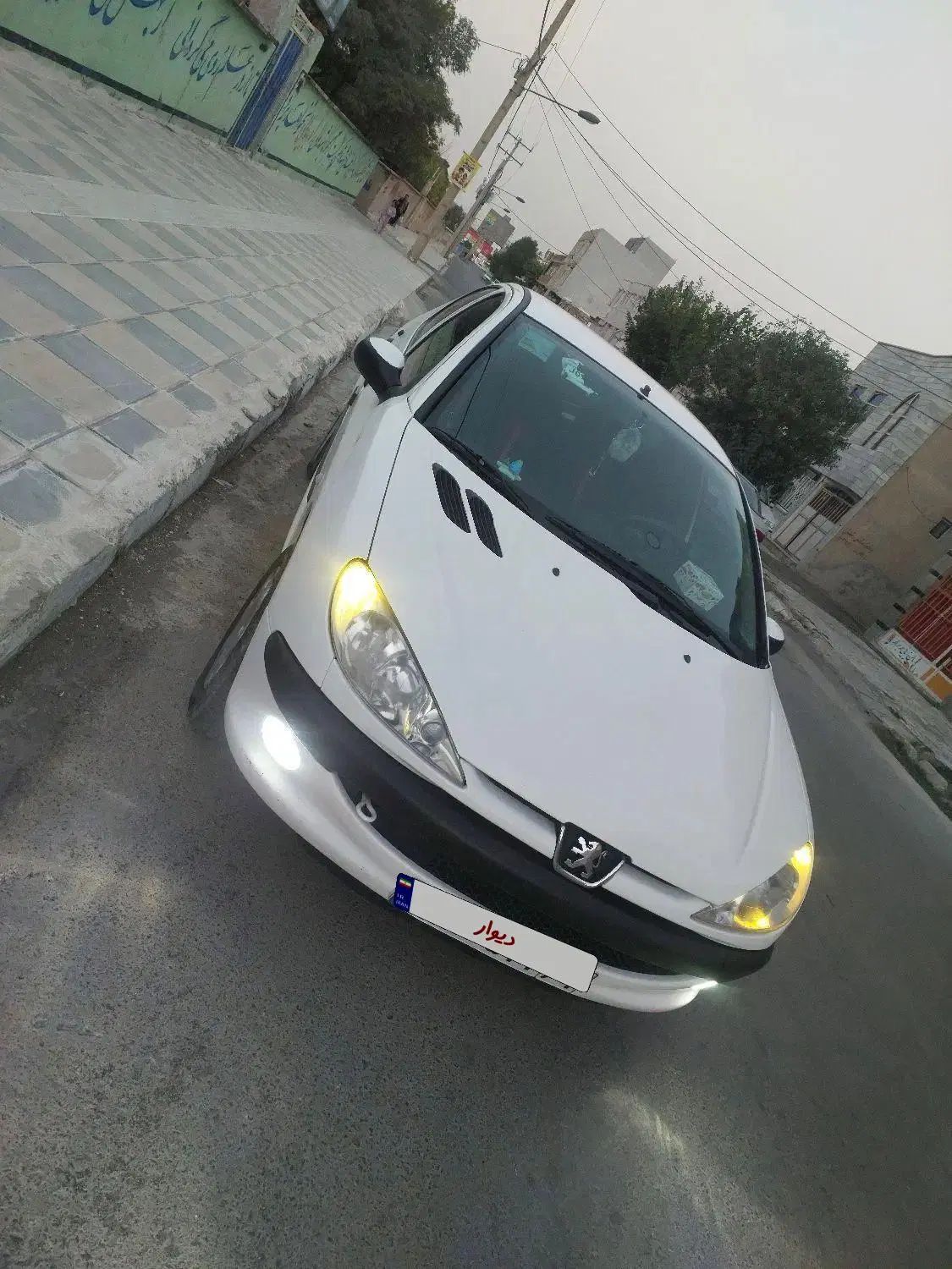 پژو ۲۰۶ صندوق دار v8 - 1399