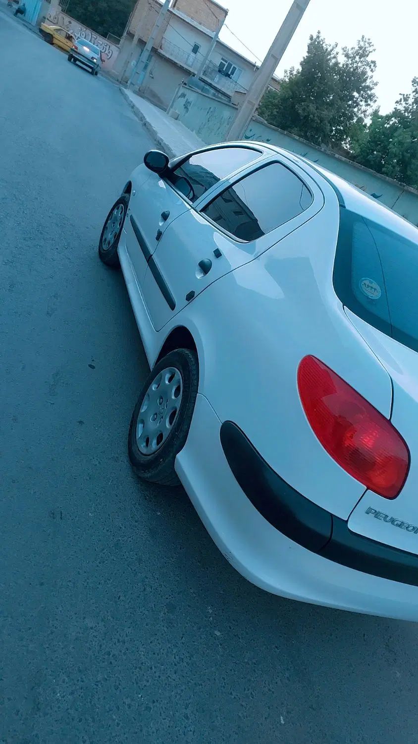 پژو ۲۰۶ صندوق دار v8 - 1399