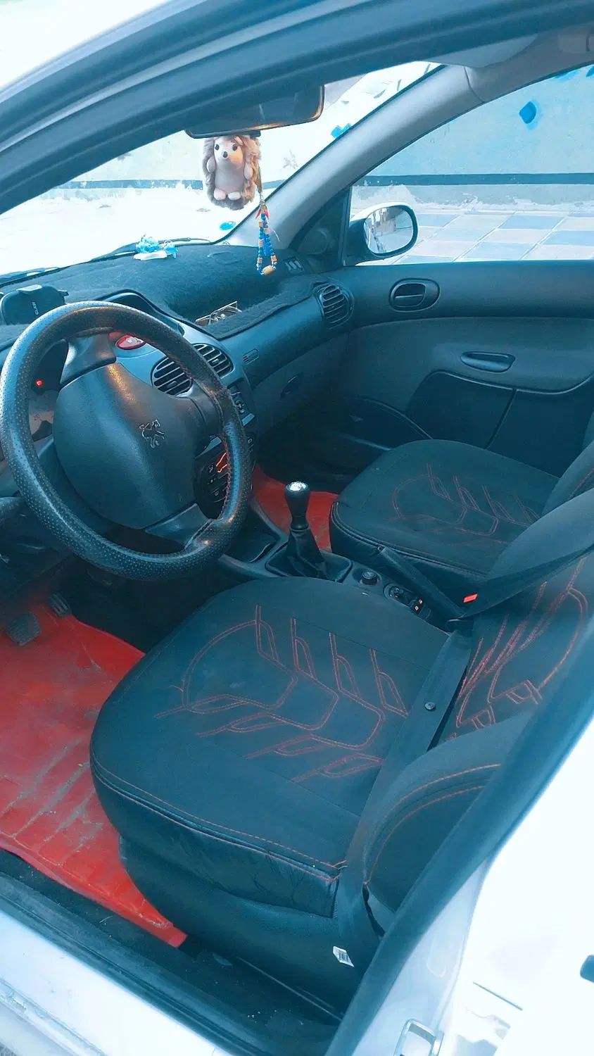 پژو ۲۰۶ صندوق دار v8 - 1399