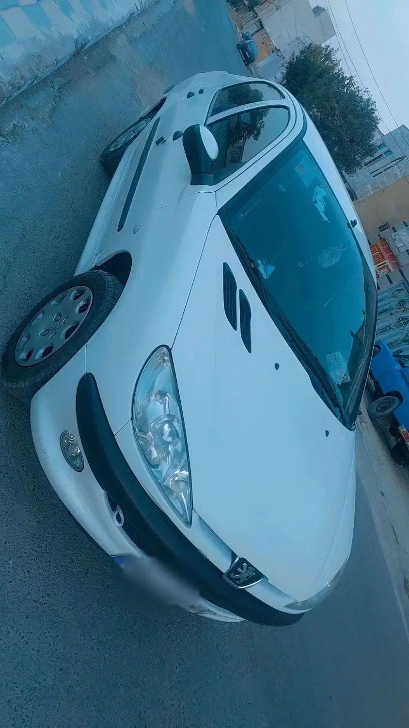 پژو ۲۰۶ صندوق دار v8 - 1399