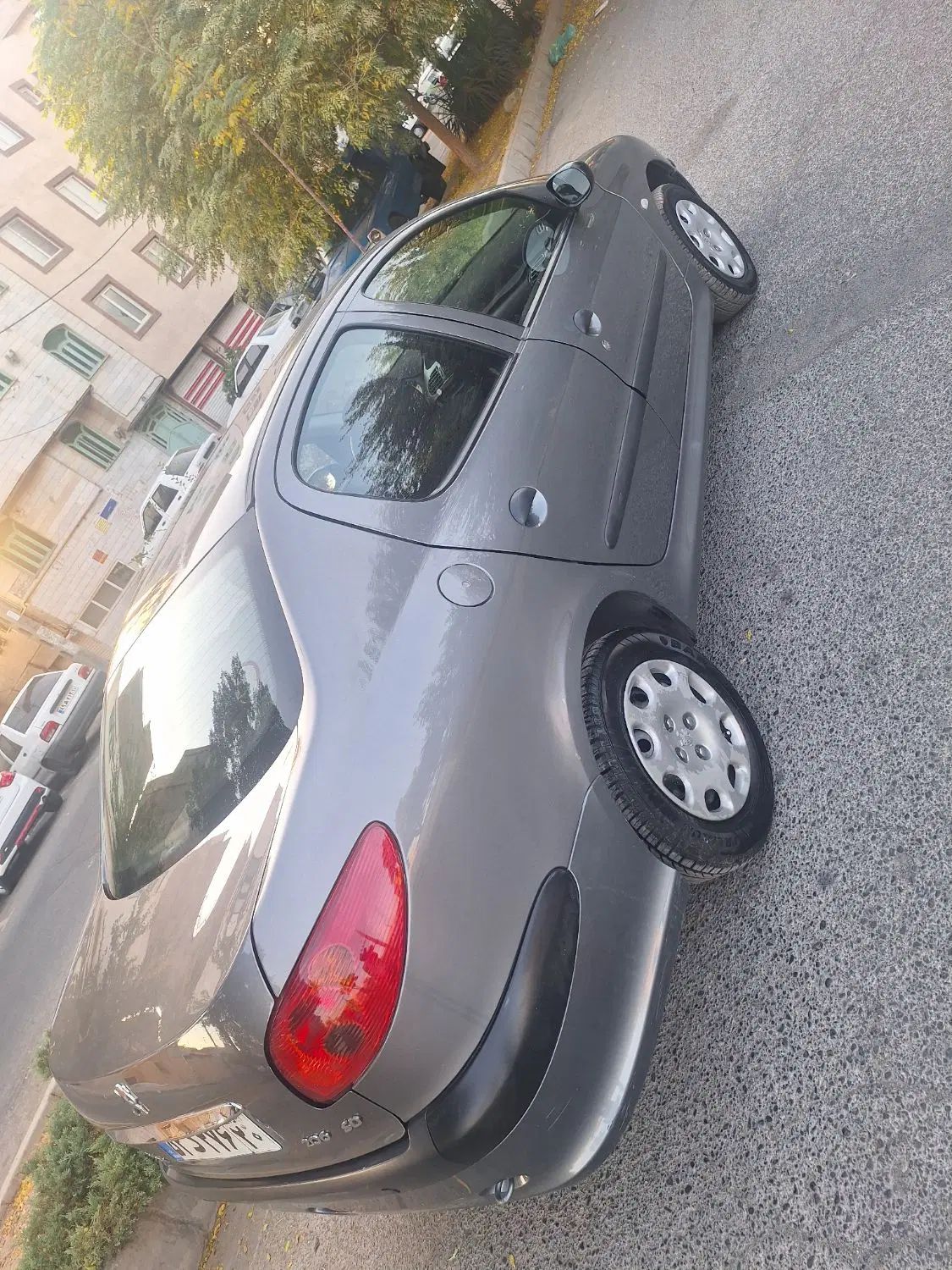 پژو ۲۰۶ صندوق دار v8 - 1395
