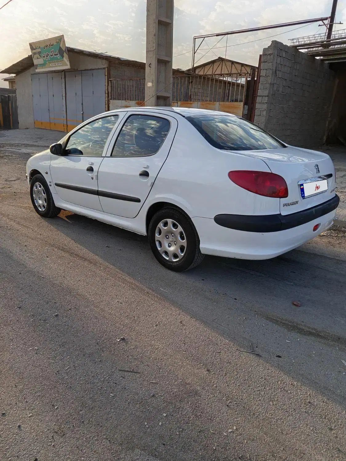 پژو ۲۰۶ صندوق دار v8 - 1394