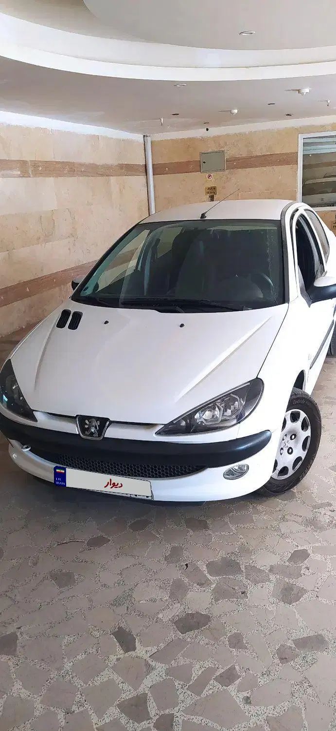 پژو ۲۰۶ صندوق دار v8 - 1399