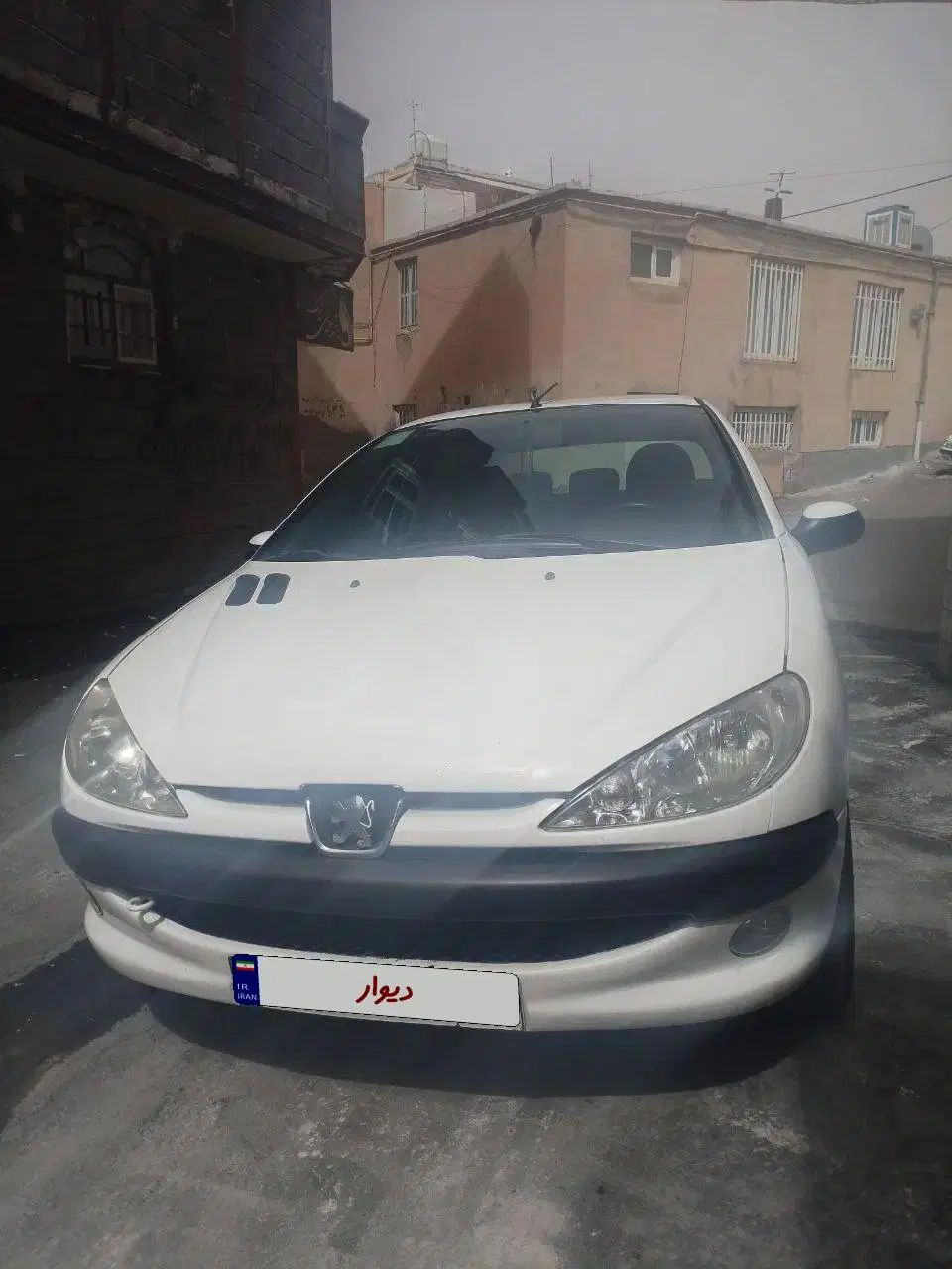 پژو ۲۰۶ صندوق دار v8 - 1396