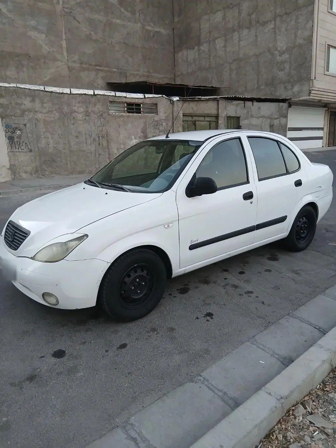 تیبا صندوق دار SX - 1393