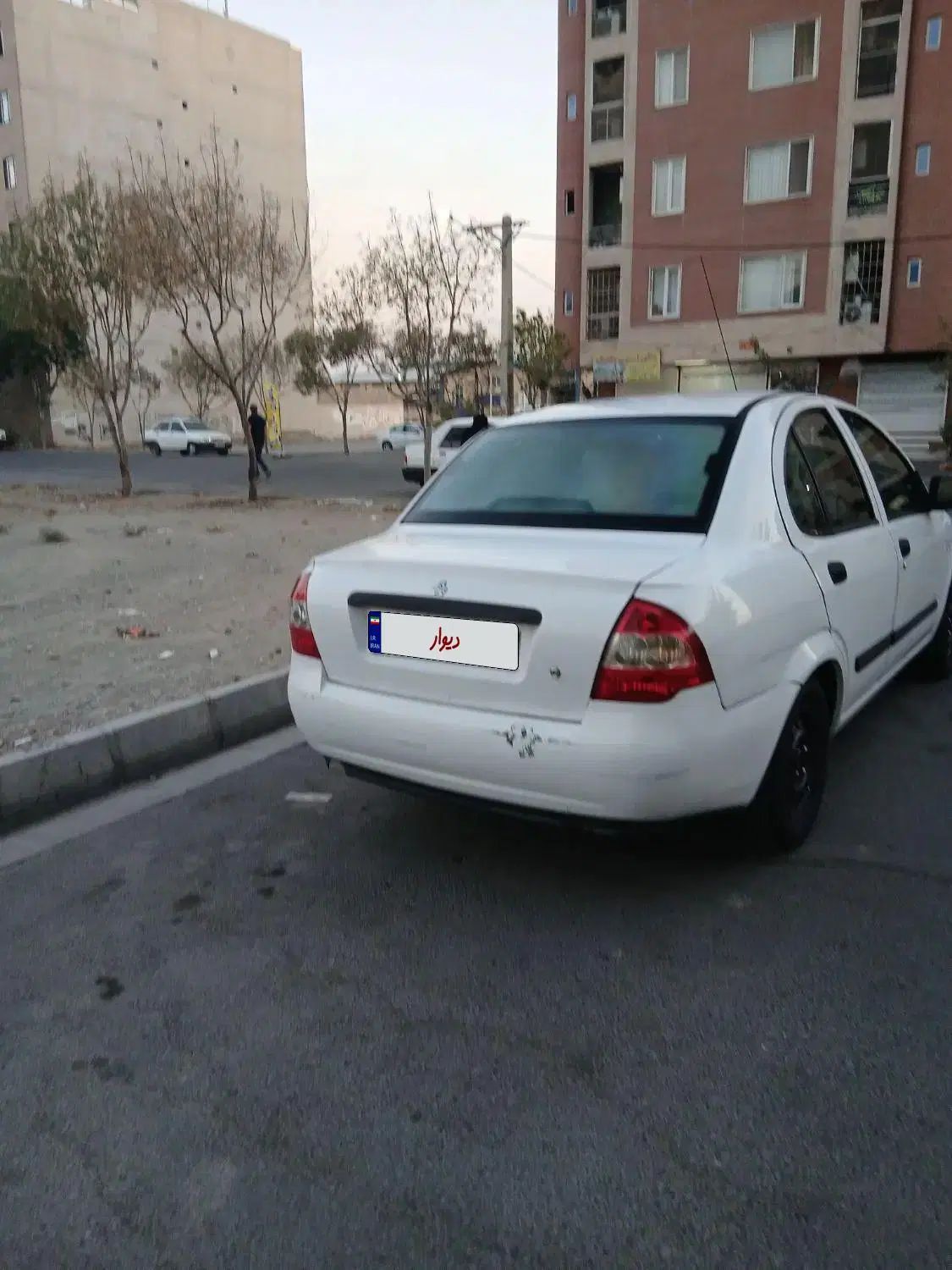 تیبا صندوق دار SX - 1393