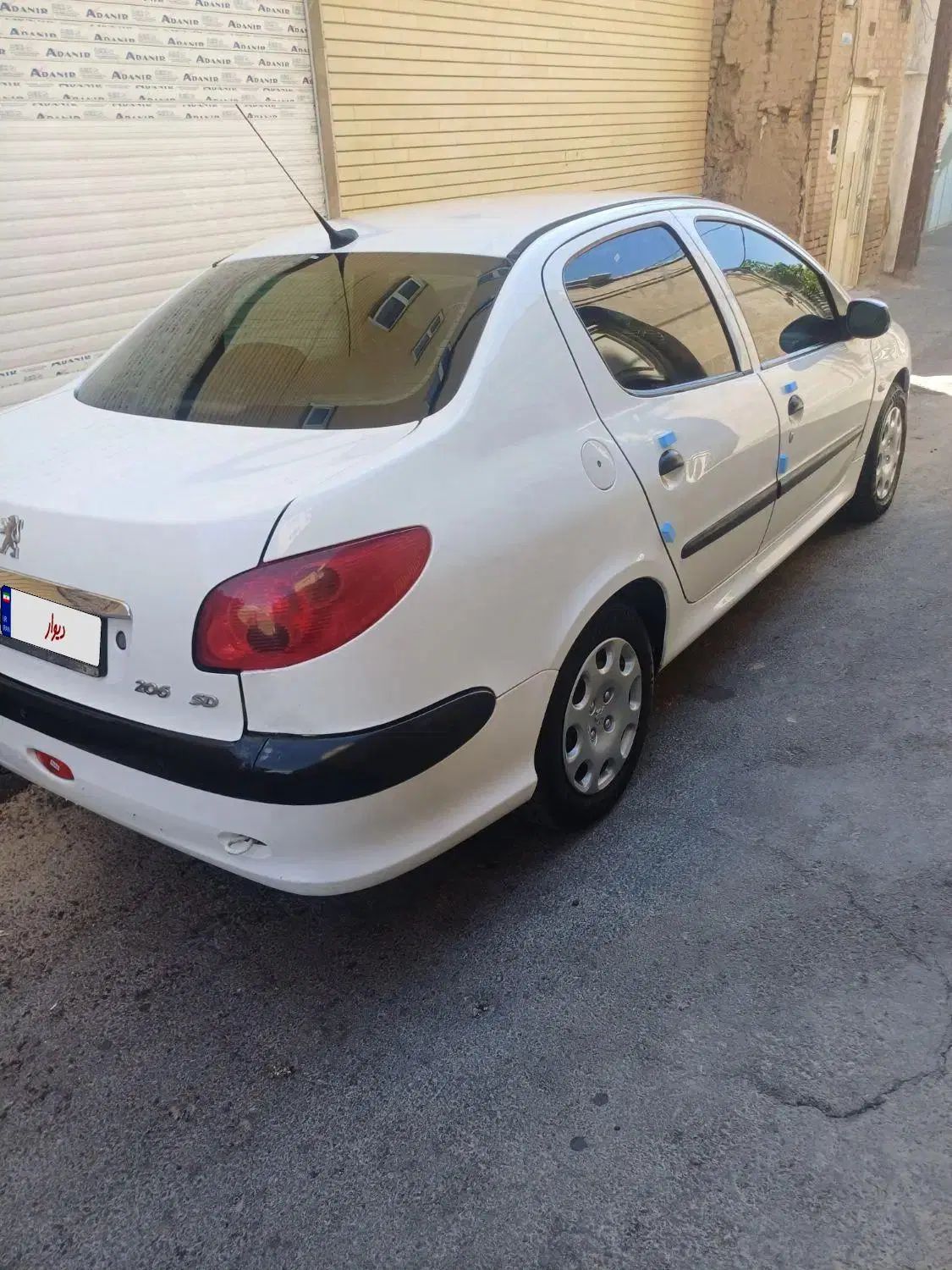 پژو ۲۰۶ صندوق دار v8 - 1397