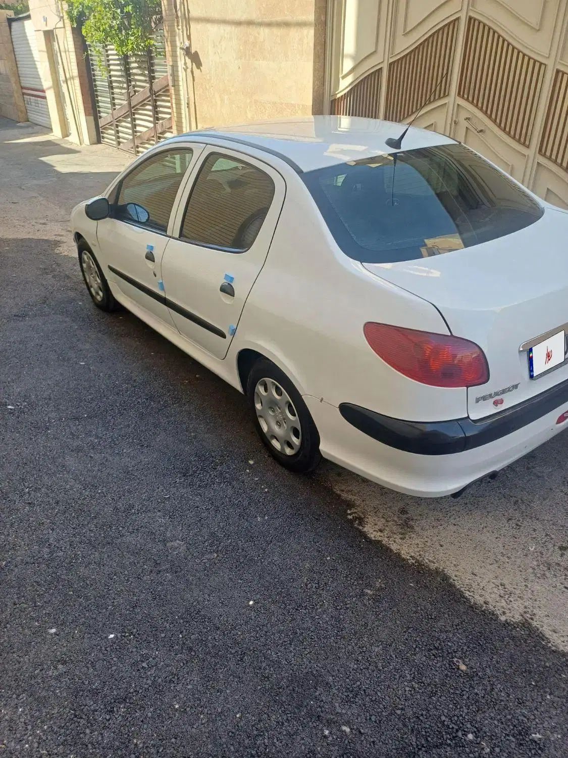 پژو ۲۰۶ صندوق دار v8 - 1397