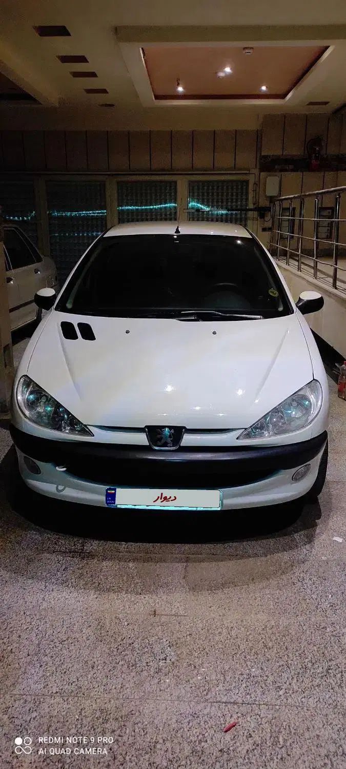 پژو ۲۰۶ صندوق دار v8 - 1391