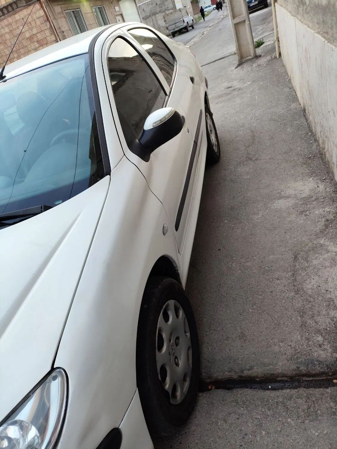 پژو ۲۰۶ صندوق دار v8 - 1390