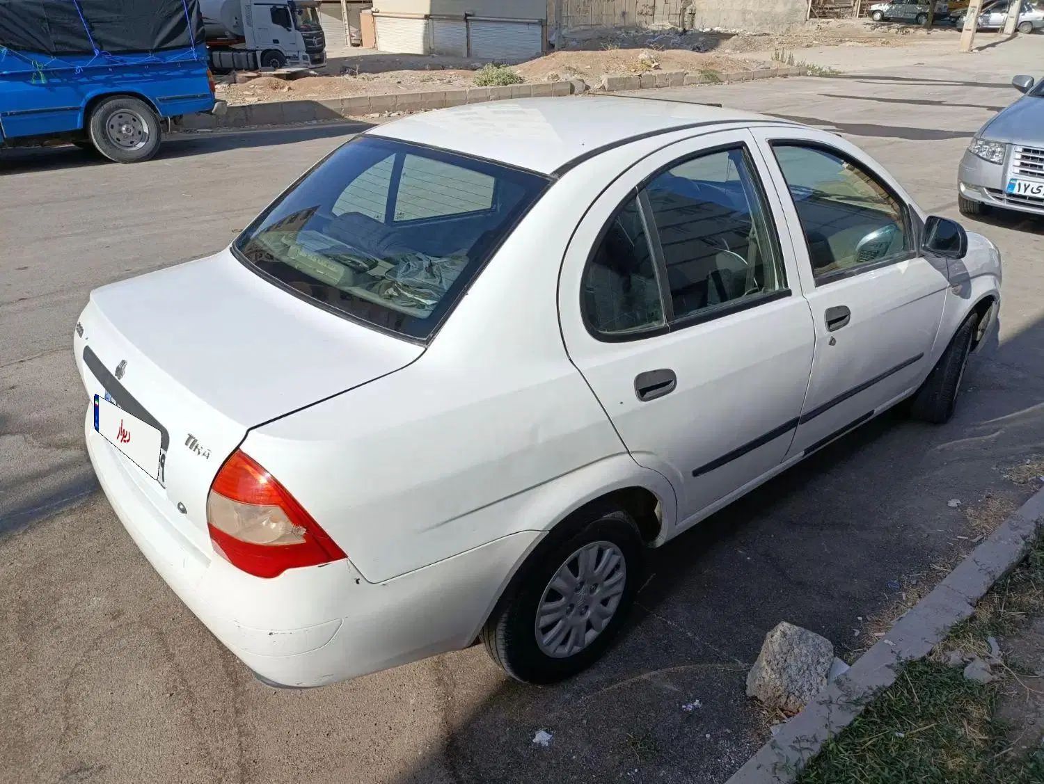تیبا صندوق دار SX - 1395