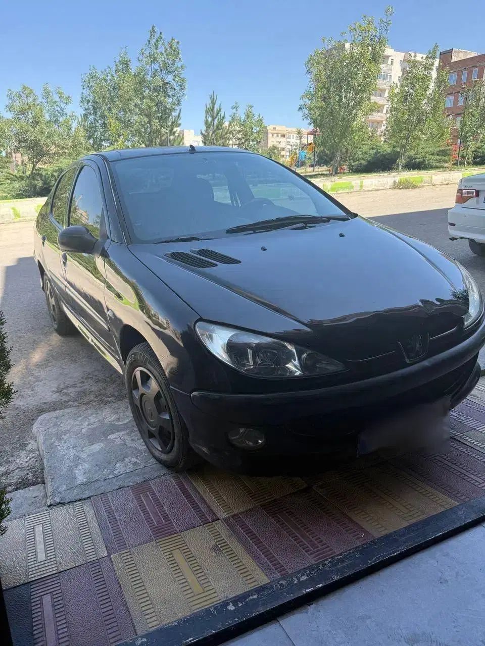 پژو ۲۰۶ صندوق دار v8 - 1386
