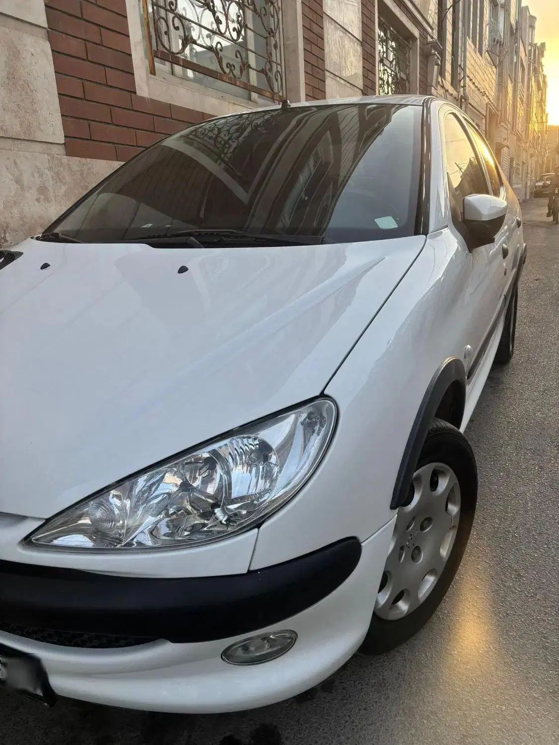 پژو ۲۰۶ صندوق دار v8 - 1393