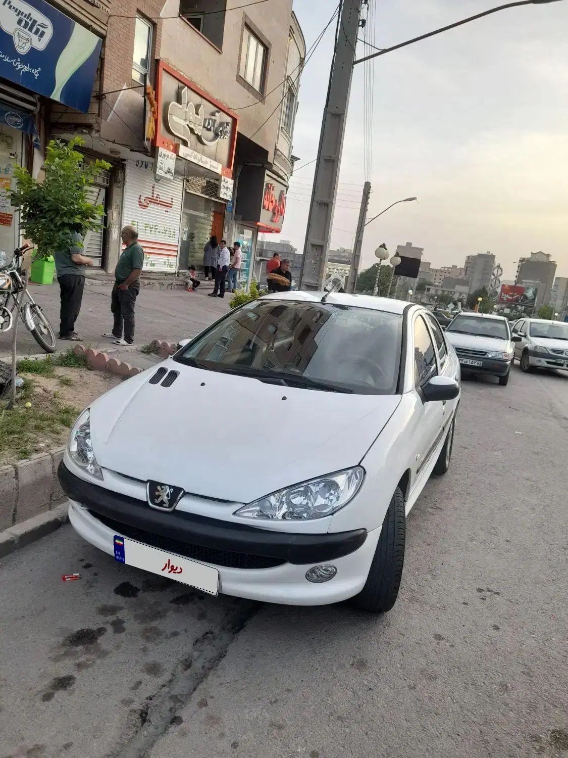 پژو ۲۰۶ صندوق دار v8 - 1394