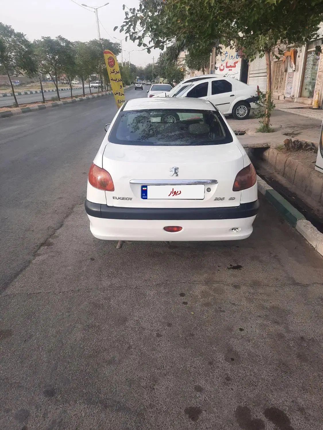 پژو ۲۰۶ صندوق دار v8 - 1393