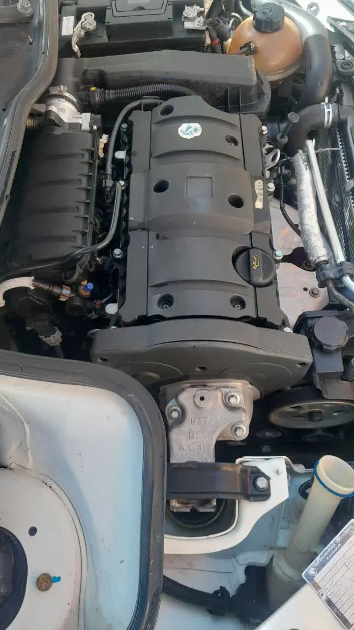پژو ۲۰۶ صندوق دار v8 - 1393