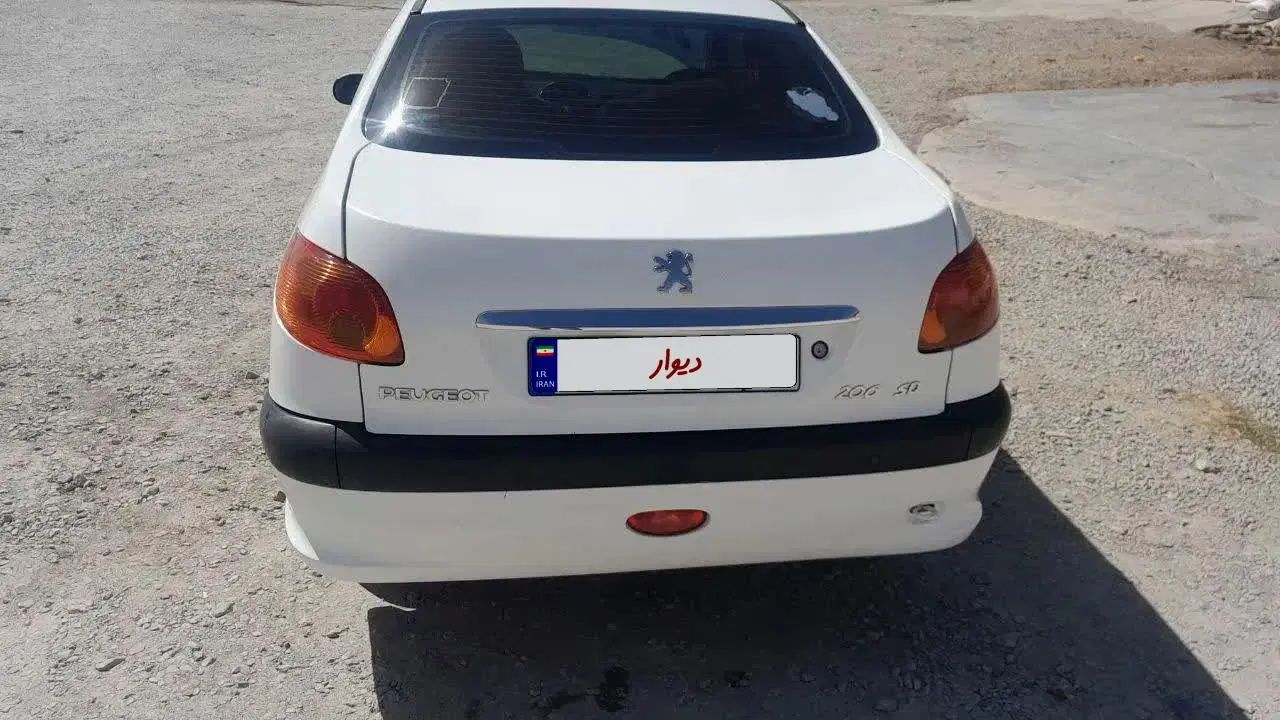 پژو ۲۰۶ صندوق دار v8 - 1393