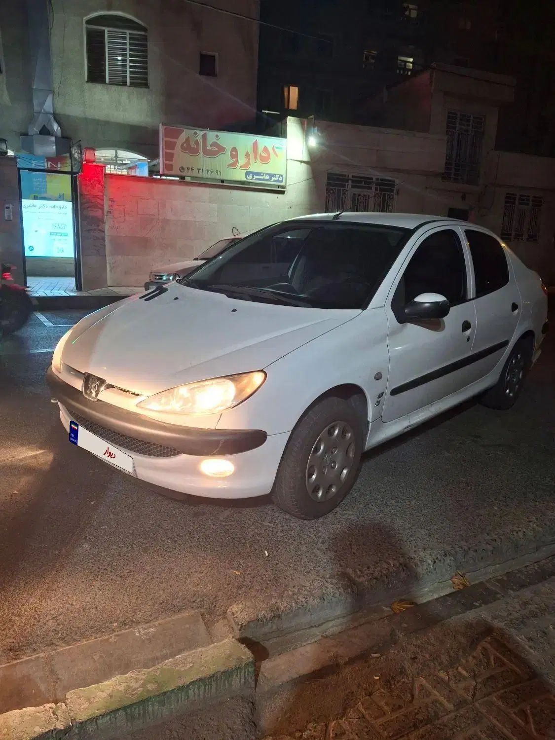 پژو ۲۰۶ صندوق دار v8 - 1398