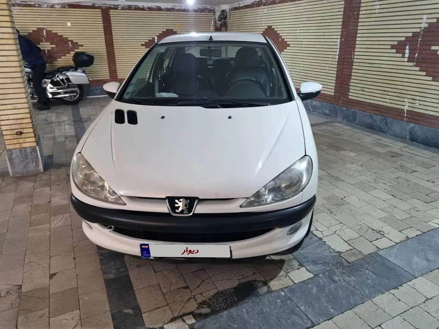 پژو ۲۰۶ صندوق دار v8 - 1389