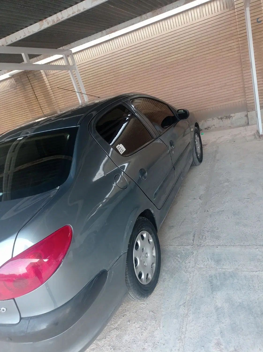 پژو ۲۰۶ صندوق دار v8 - 1390