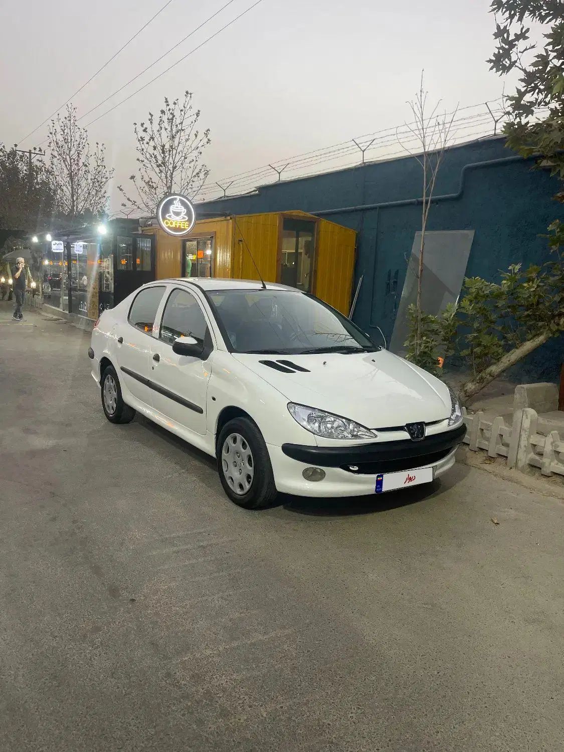 پژو ۲۰۶ صندوق دار v8 - 1394