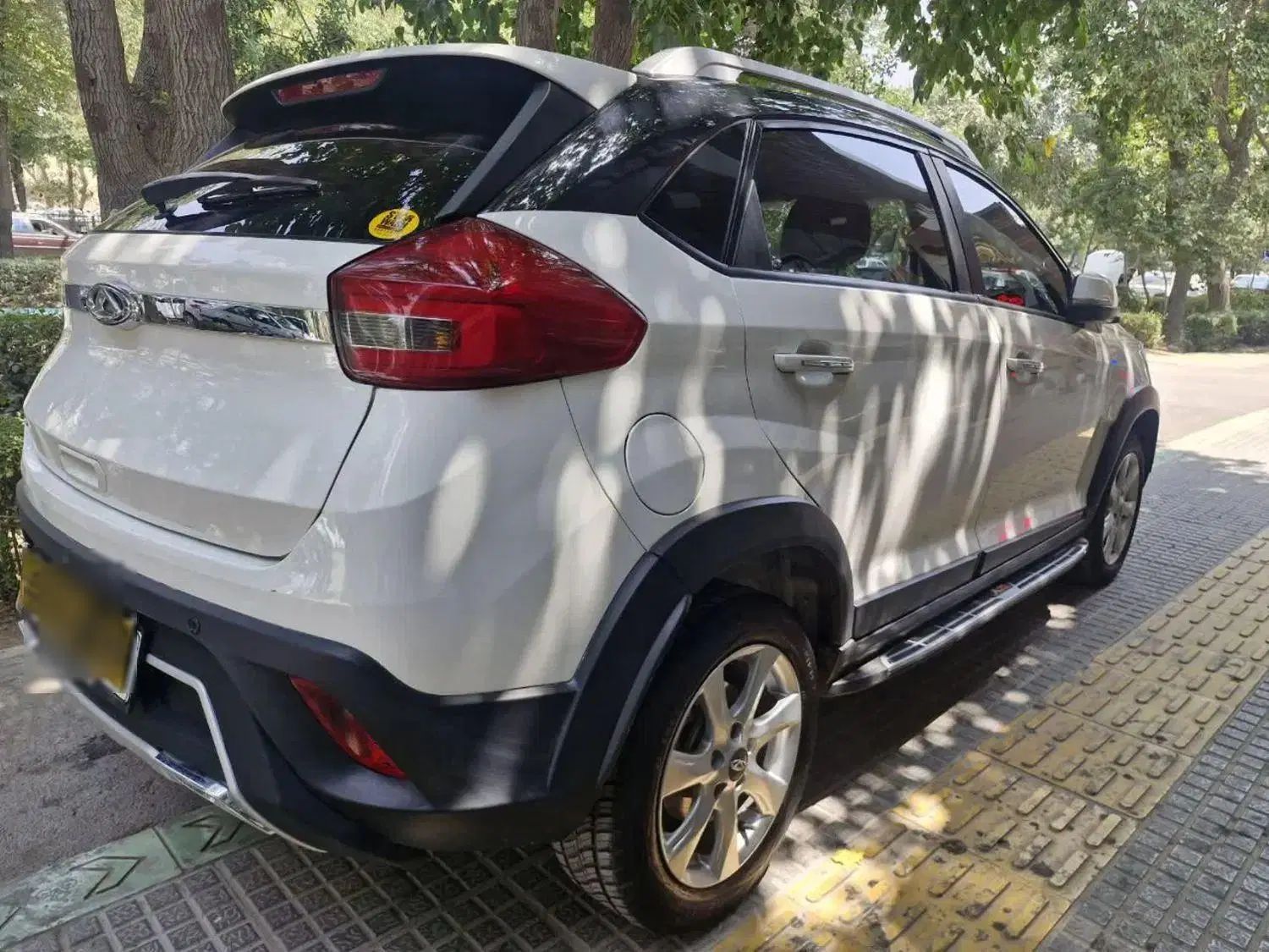 ام وی ام X22 دنده‌ای لاکچری - 1399