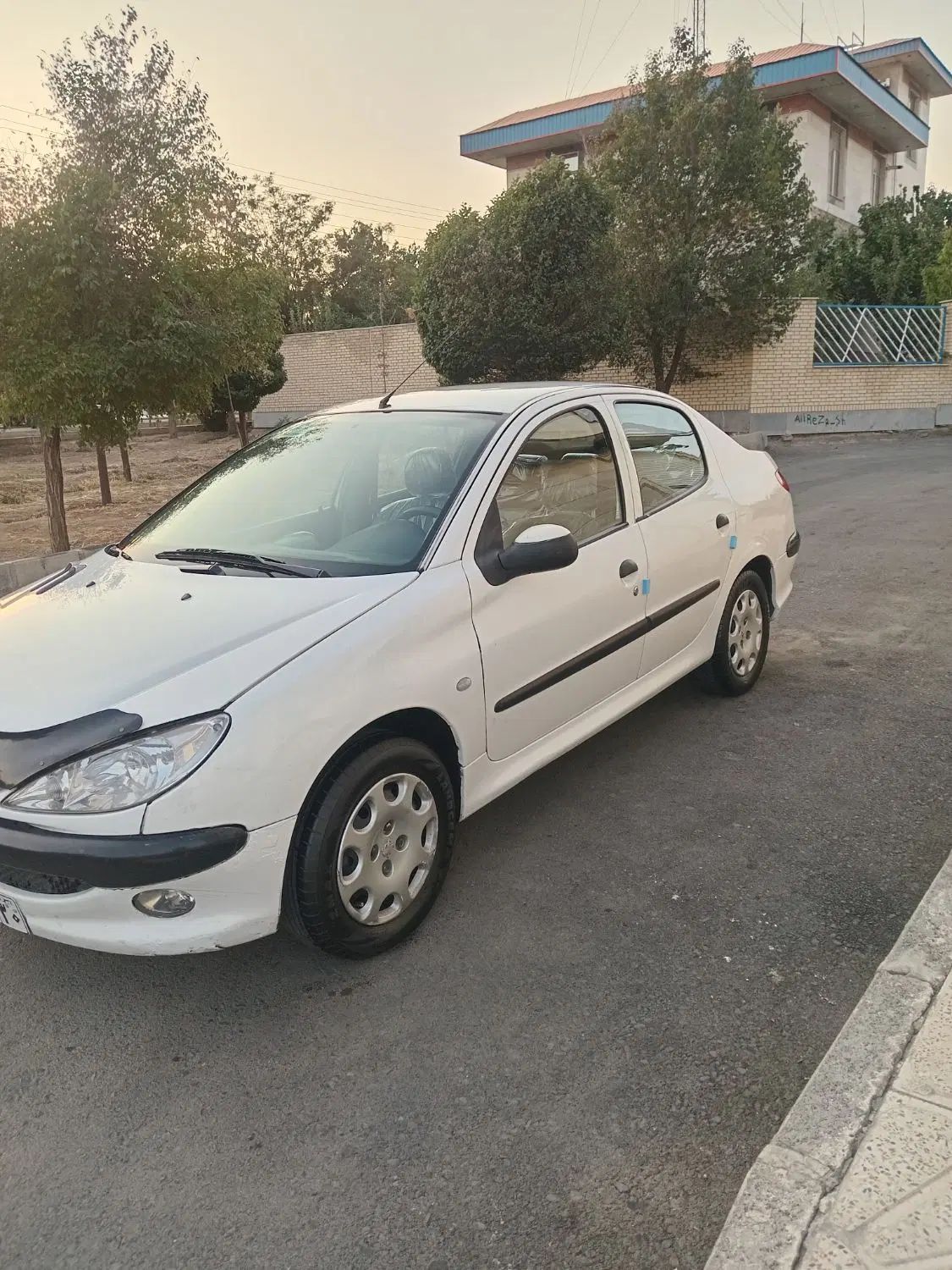 پژو ۲۰۶ صندوق دار v20 - 1387