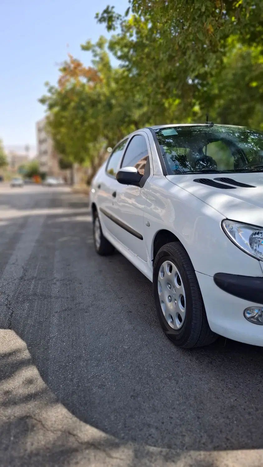 پژو ۲۰۶ صندوق دار v8 - 1397