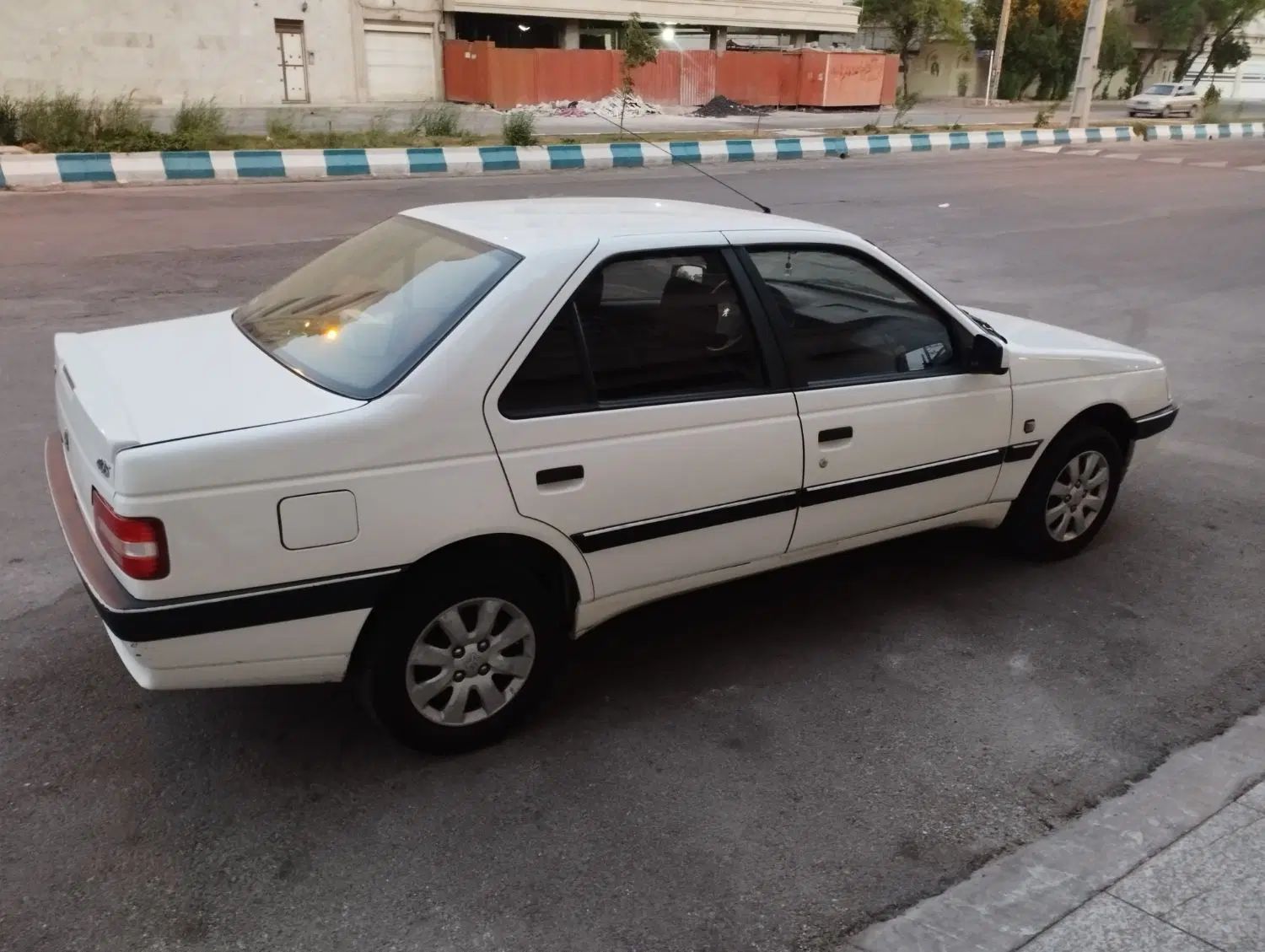 پژو 405 SLX بنزینی TU5 - 1396