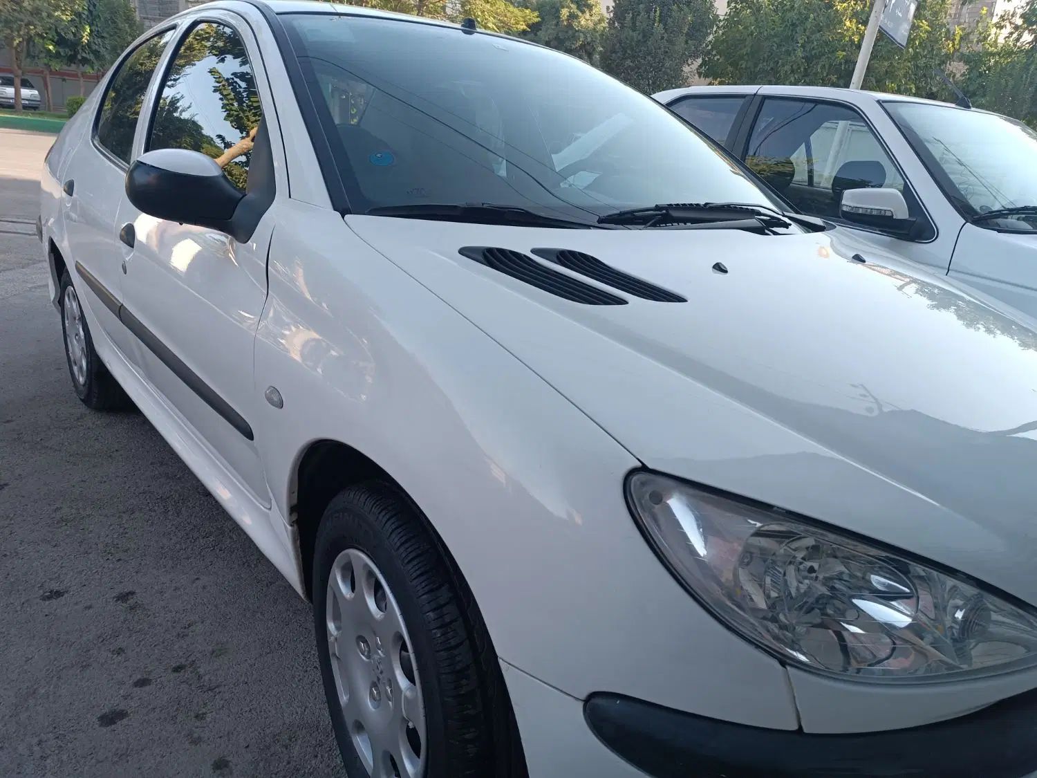 پژو ۲۰۶ صندوق دار v8 - 1396