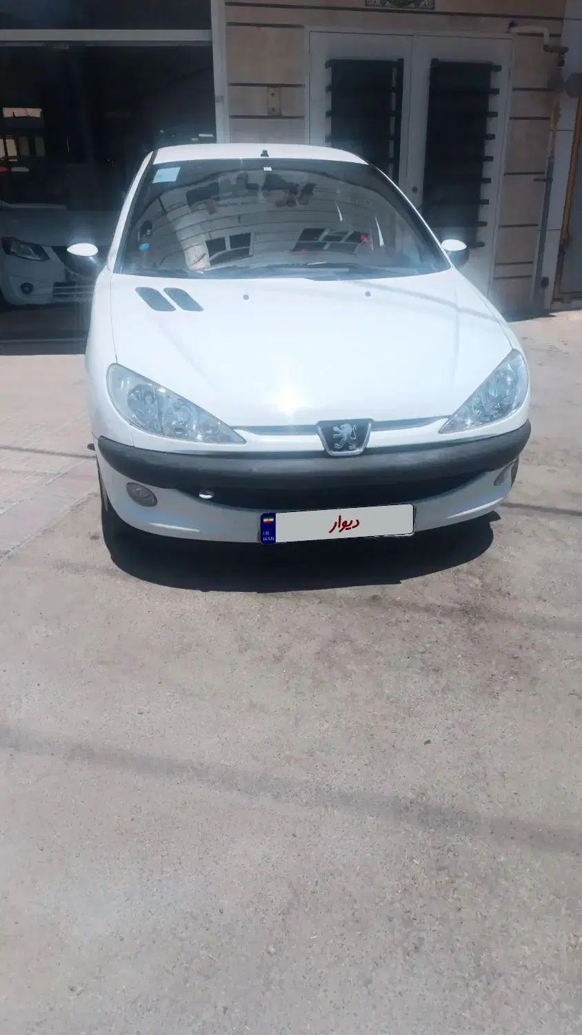 پژو ۲۰۶ صندوق دار v8 - 1396