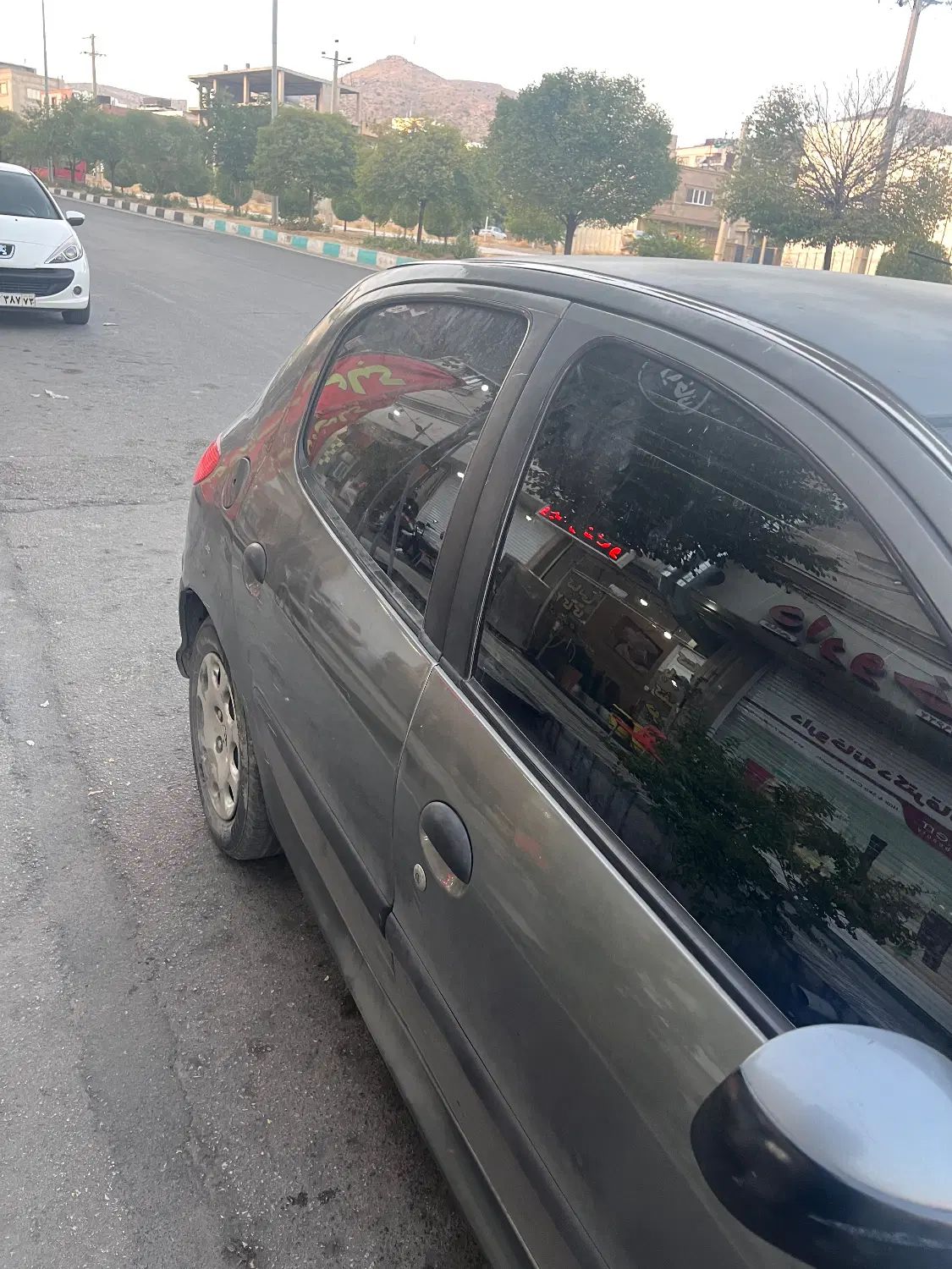 پژو 206 تیپ 2 - 1385
