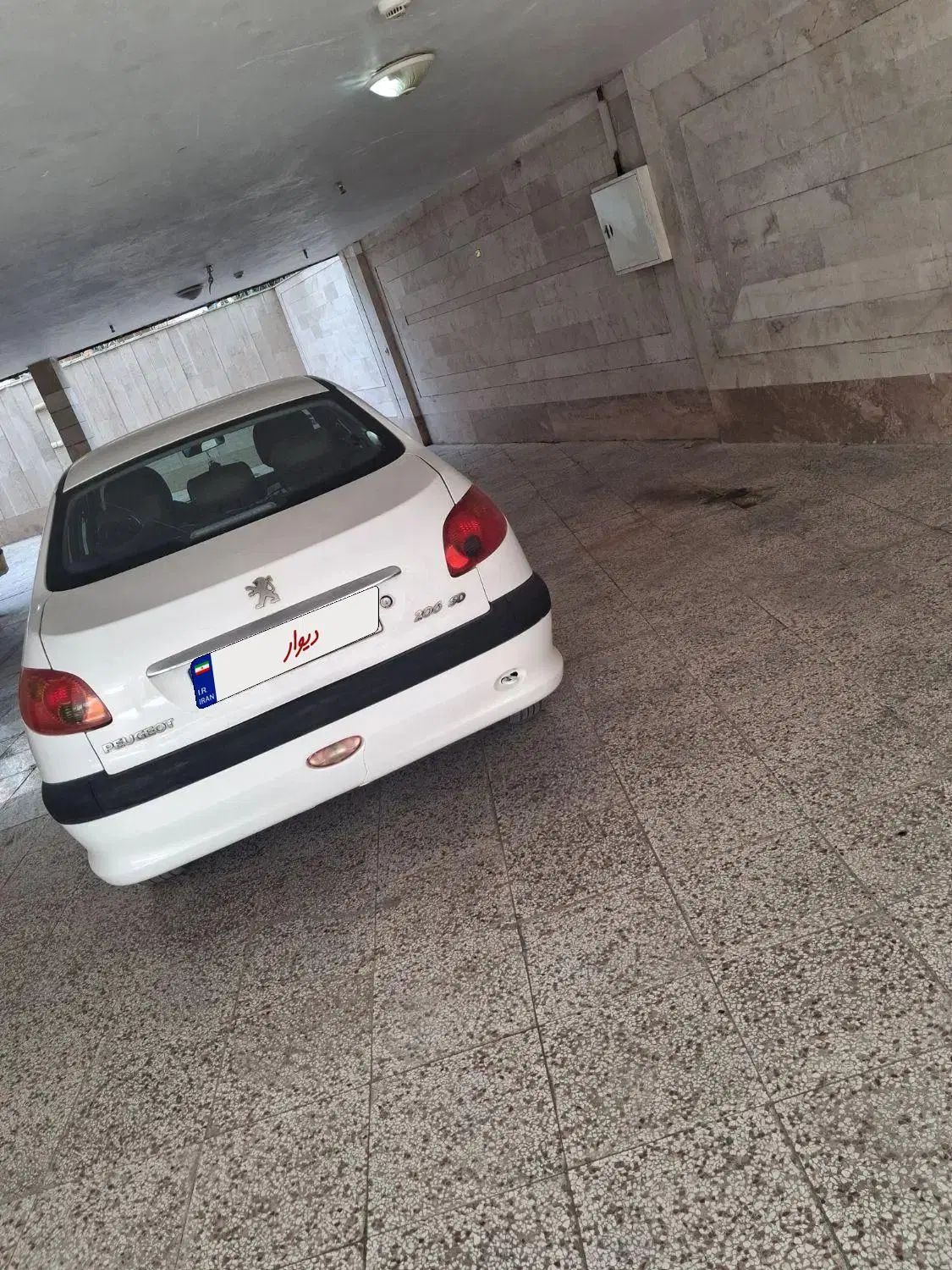 پژو ۲۰۶ صندوق دار v8 - 1390