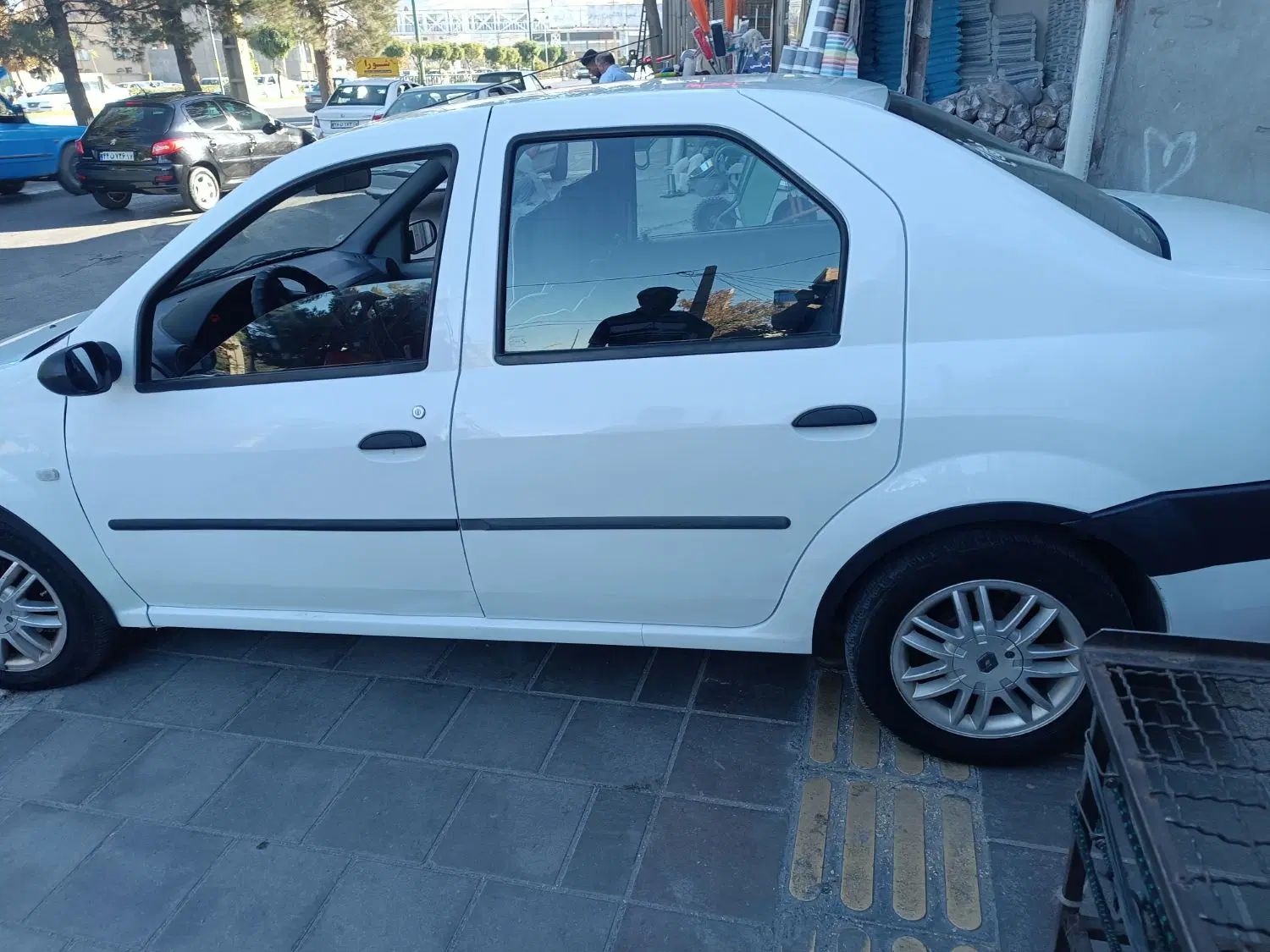 خودرو رنو، تندر 90 آگهی ann_20548331