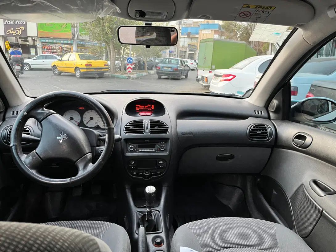 پژو ۲۰۶ صندوق دار v8 - 1395
