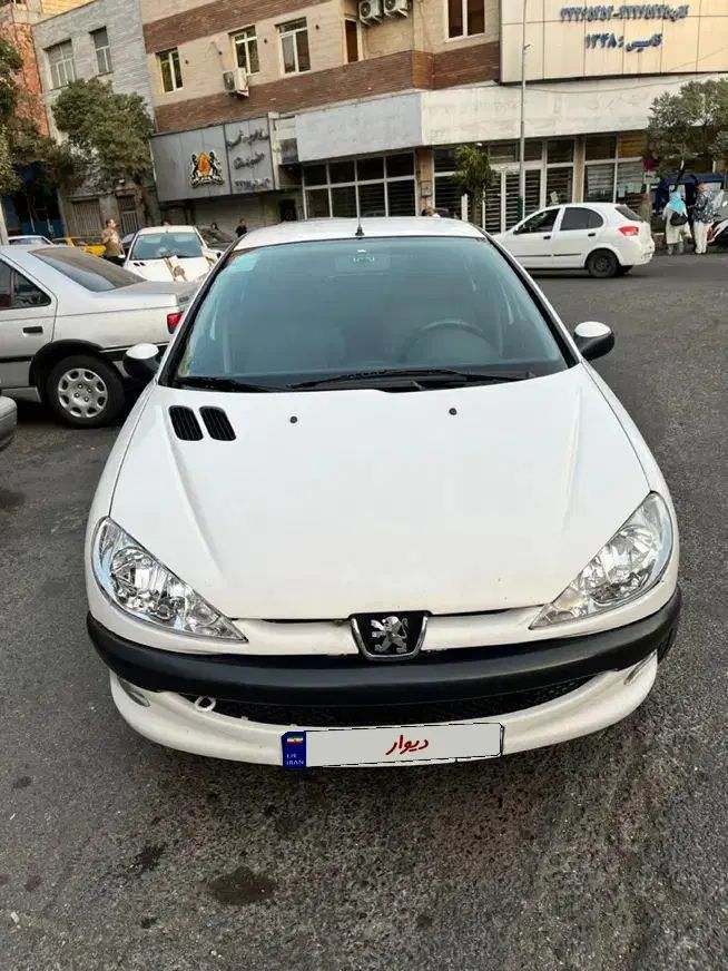 پژو ۲۰۶ صندوق دار v8 - 1395