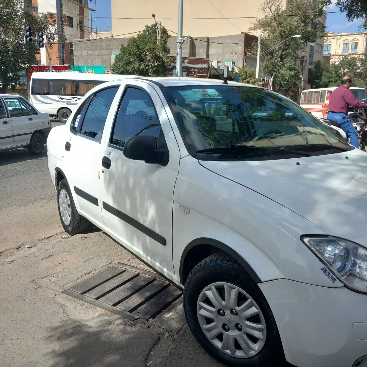 تیبا صندوق دار SX - 1398