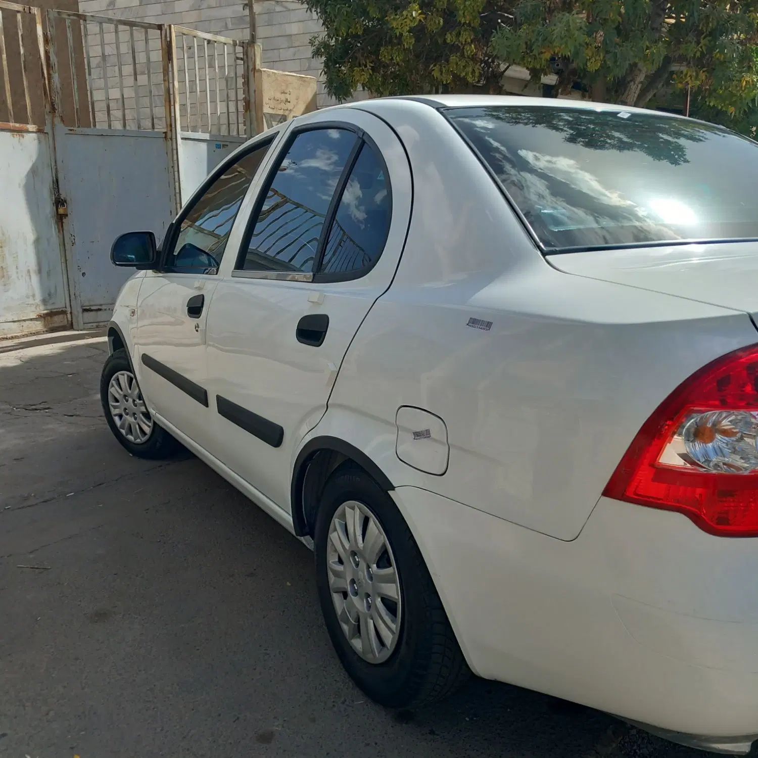 تیبا صندوق دار SX - 1398