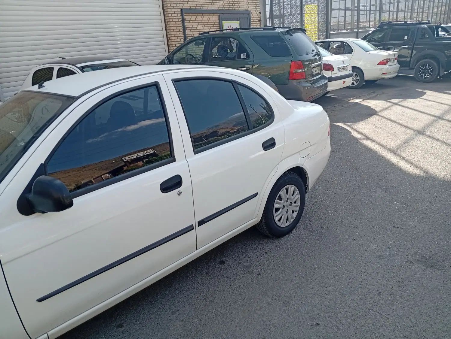 تیبا صندوق دار SX - 1400