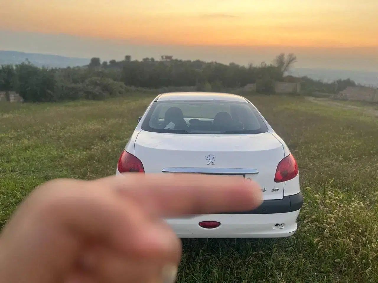 پژو ۲۰۶ صندوق دار v8 - 1394