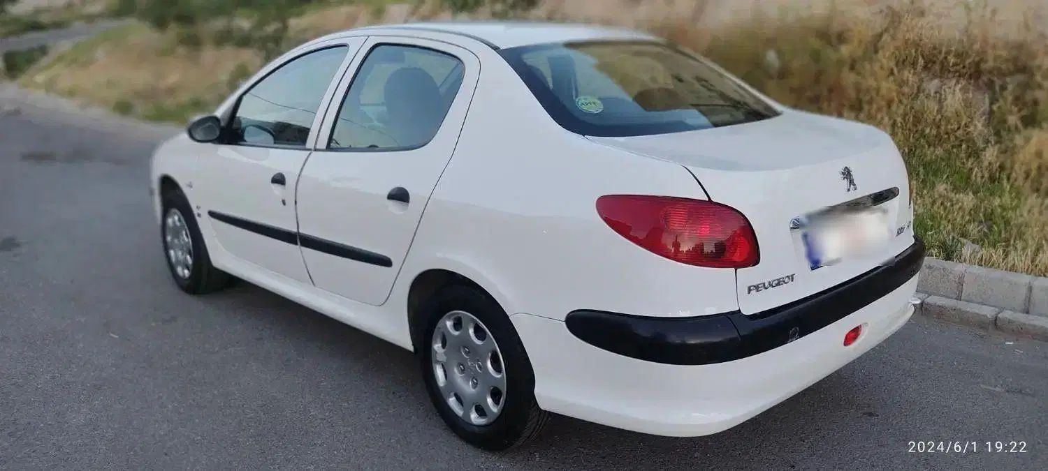 پژو ۲۰۶ صندوق دار v8 - 1399